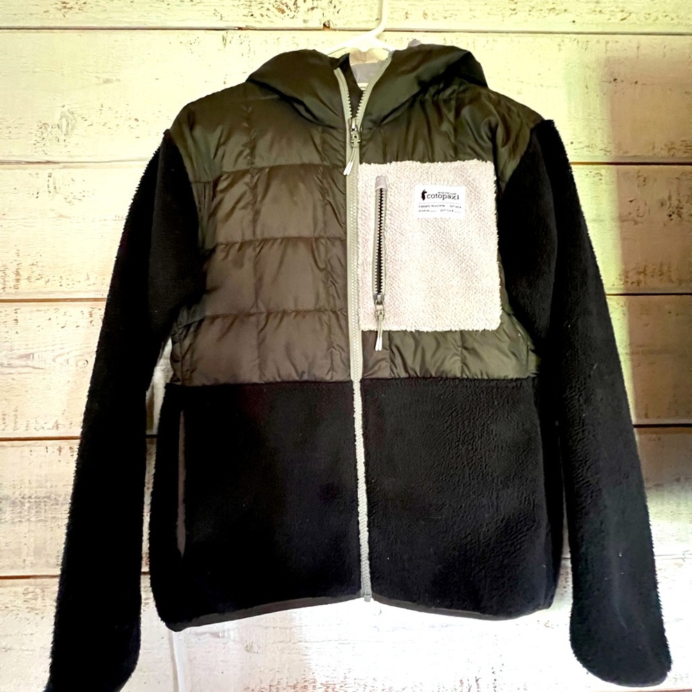 Cotopaxi Trico Hybrid Fleece Jacket, Black and Army Green